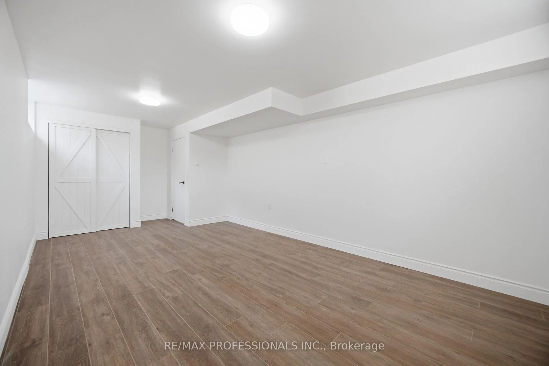 Photo 24 of 9 Halbadier Place, Etobicoke, Islington-City Centre West — HOMEH