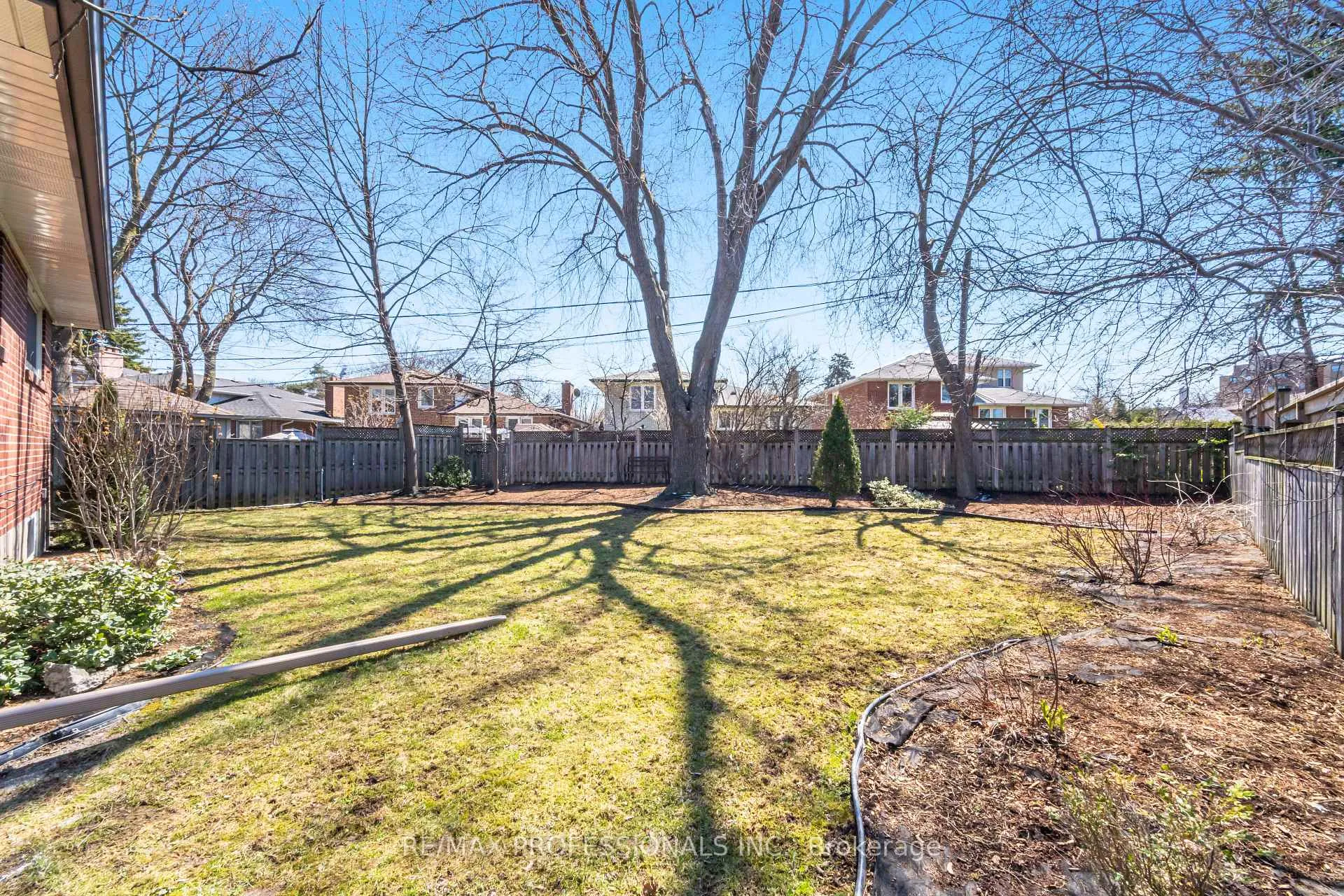 Photo 29 of 9 Halbadier Place, Etobicoke, Islington-City Centre West — HOMEH