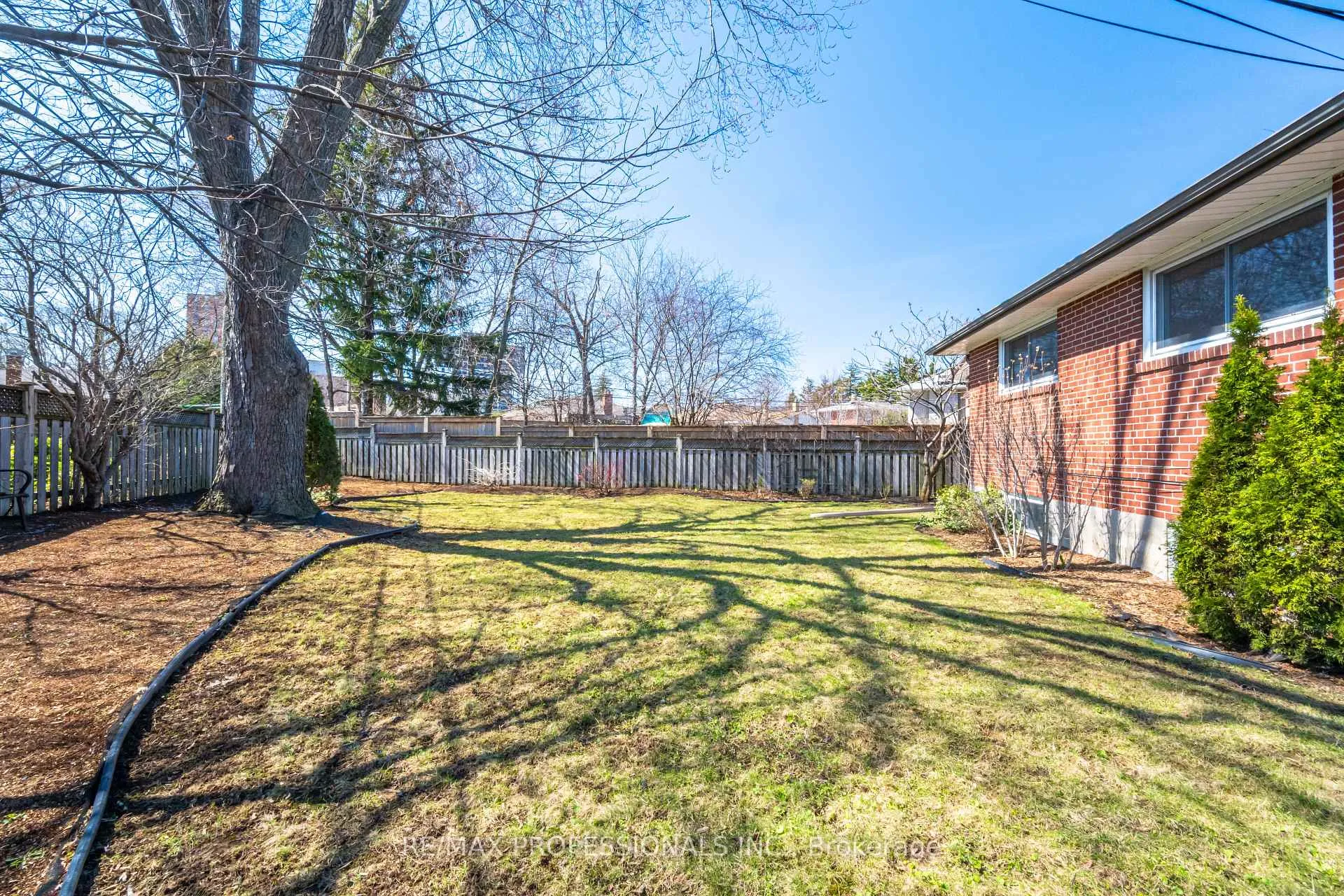 Photo 30 of 9 Halbadier Place, Etobicoke, Islington-City Centre West — HOMEH