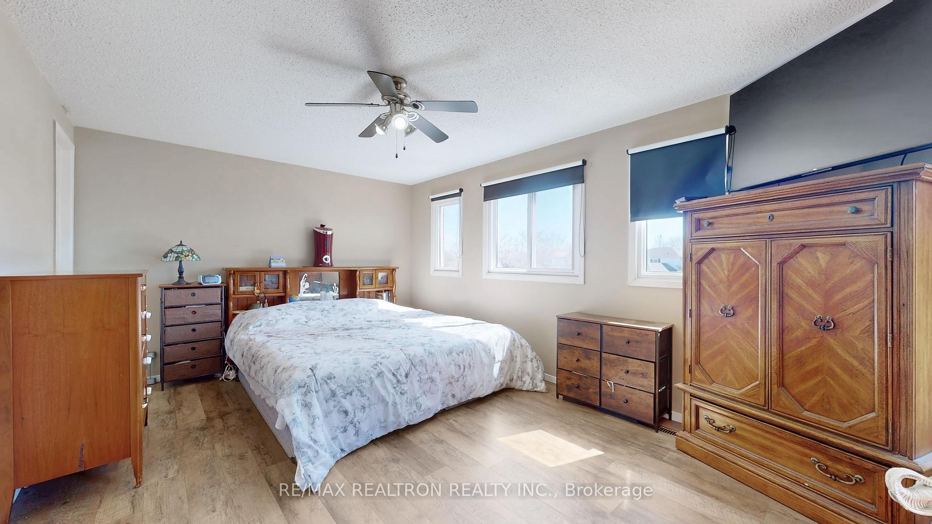 Photo 23 of 68 Patterson Crescent, Ajax, Central — HOMEH