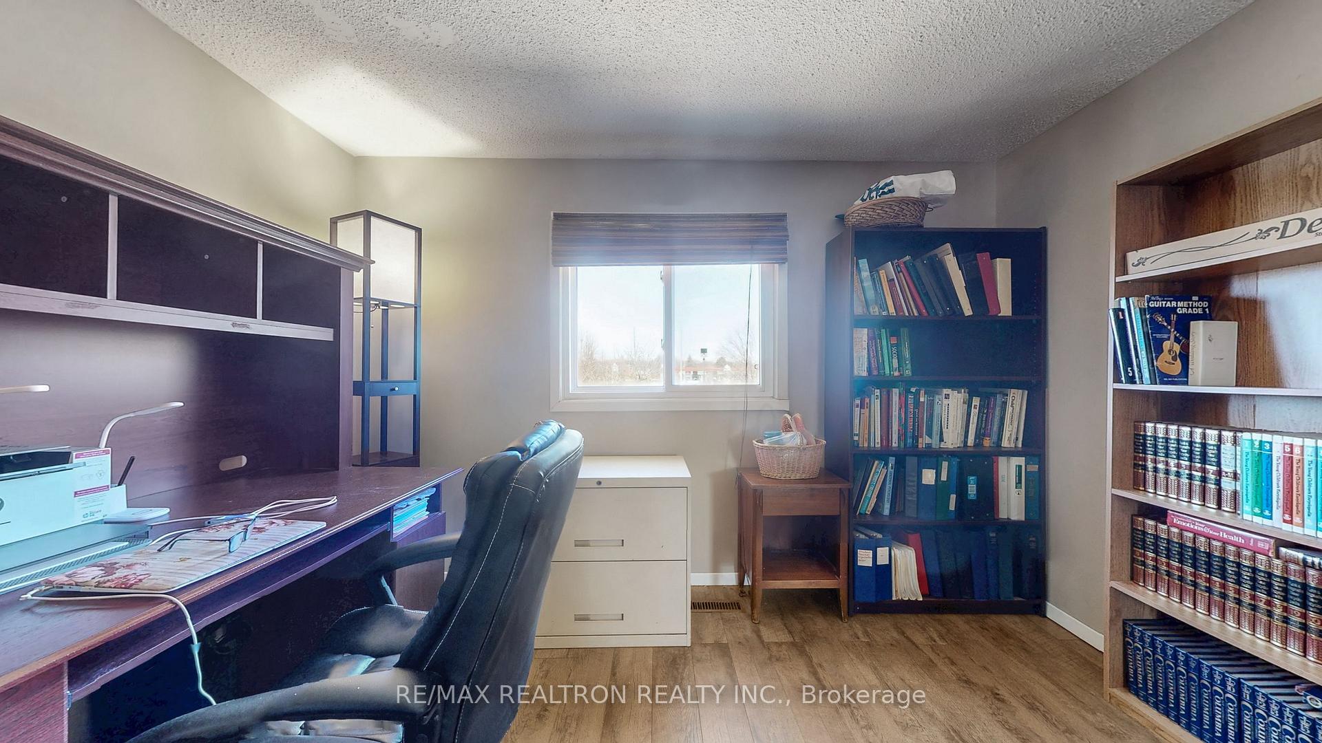 Photo 36 of 68 Patterson Crescent, Ajax, Central — HOMEH