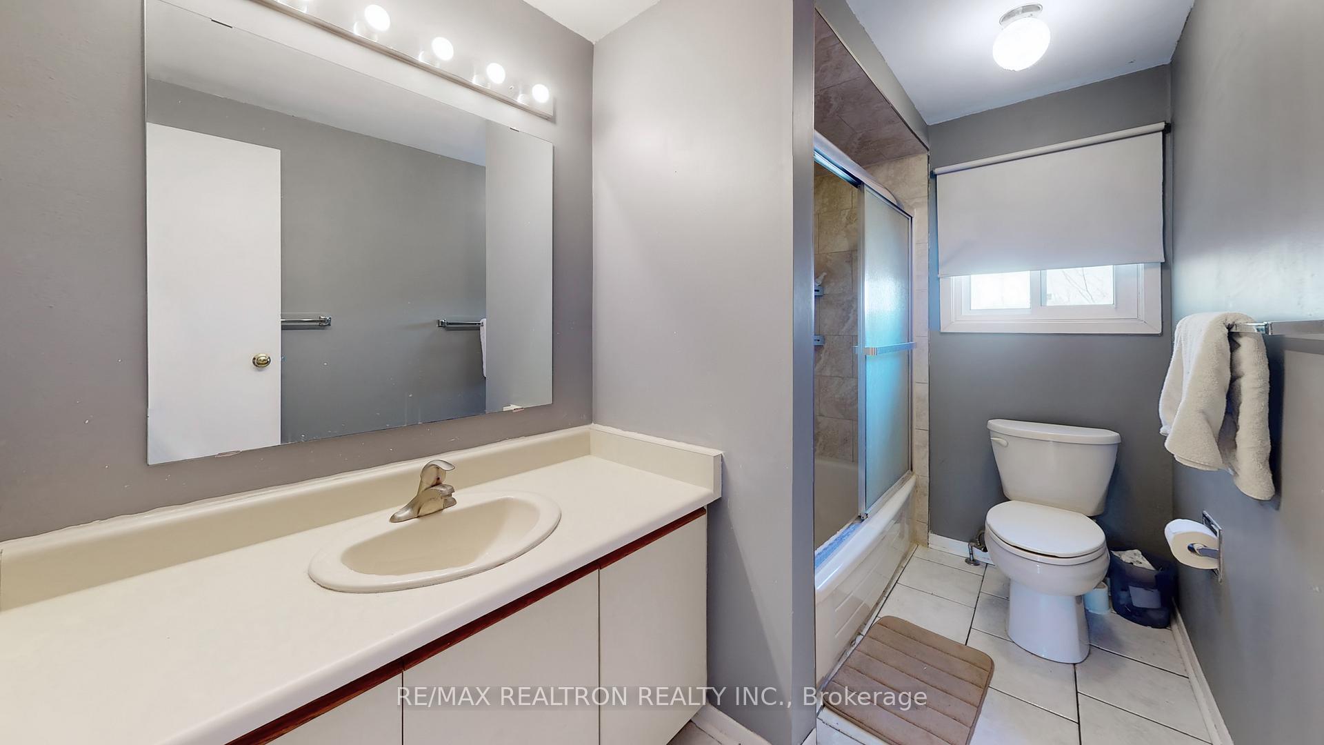 Photo 38 of 68 Patterson Crescent, Ajax, Central — HOMEH