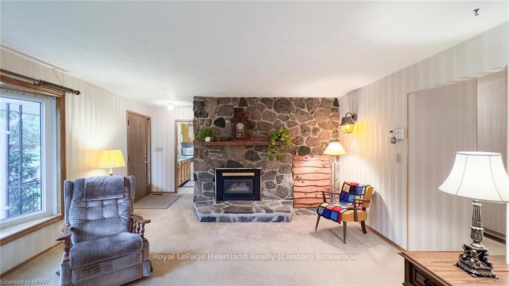 Photo 8 of 108 North Street N, Central Huron, Clinton — HOMEH
