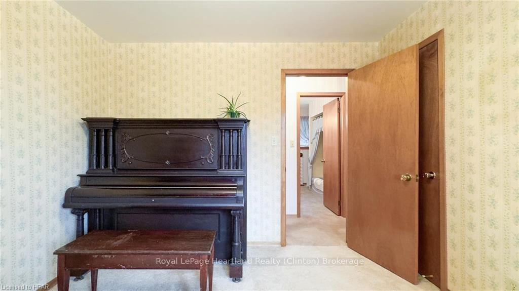 Photo 25 of 108 North Street N, Central Huron, Clinton — HOMEH