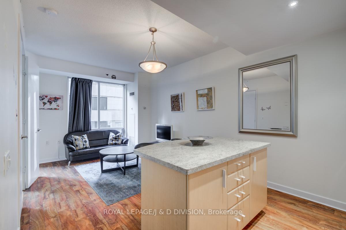 Photo 6 of Unit 414, 85 Bloor Street E, Toronto, Church-Yonge Corridor — HOMEH