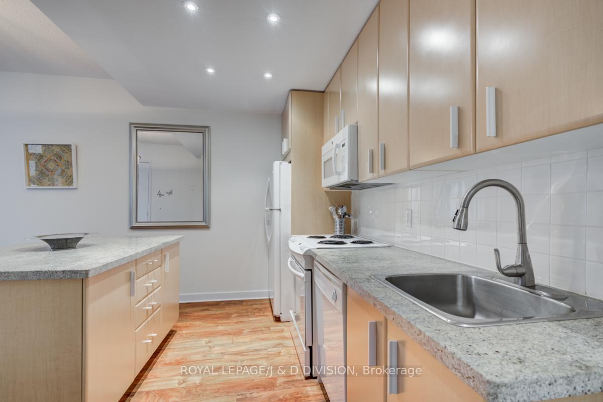 Photo 7 of Unit 414, 85 Bloor Street E, Toronto, Church-Yonge Corridor — HOMEH