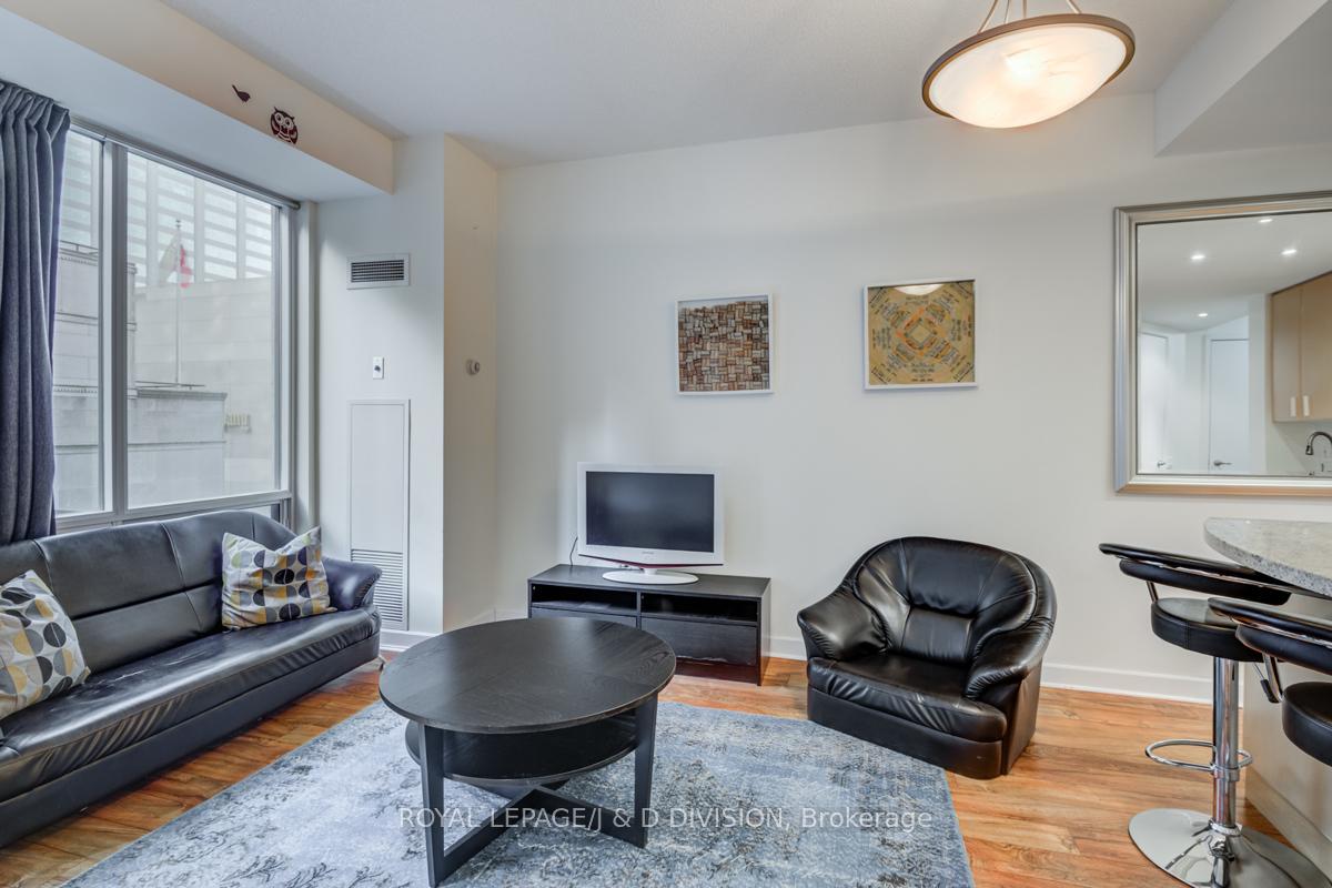 Photo 13 of Unit 414, 85 Bloor Street E, Toronto, Church-Yonge Corridor — HOMEH