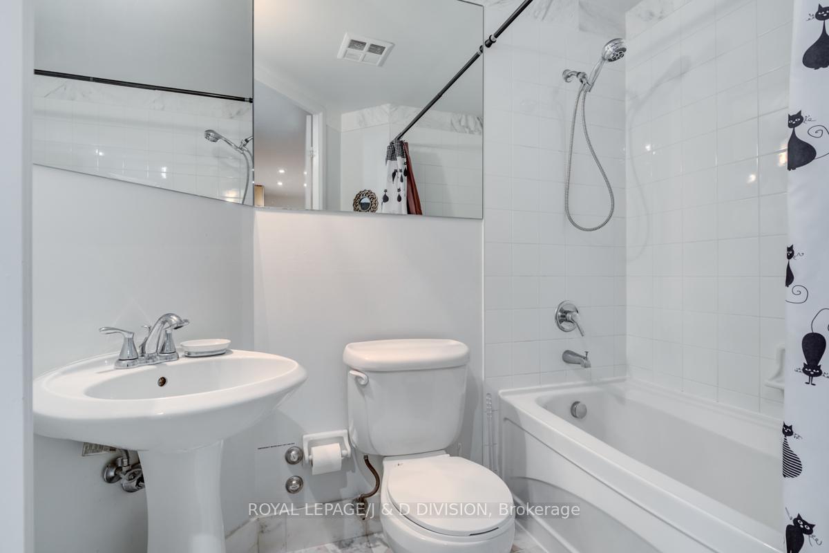 Photo 19 of Unit 414, 85 Bloor Street E, Toronto, Church-Yonge Corridor — HOMEH