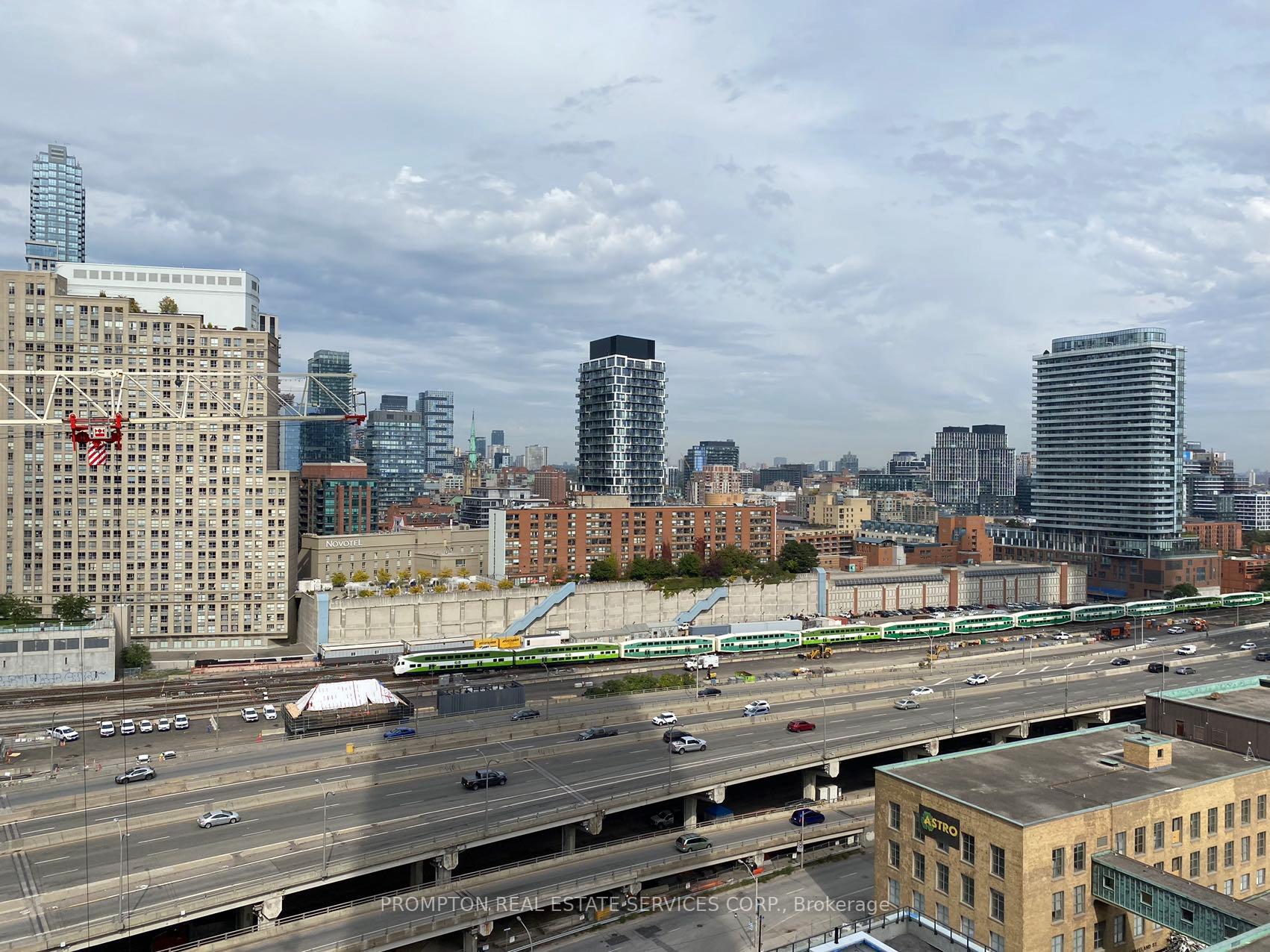Photo 11 of Unit 1505, 28 Freeland Street, Toronto, Waterfront Communities — HOMEH