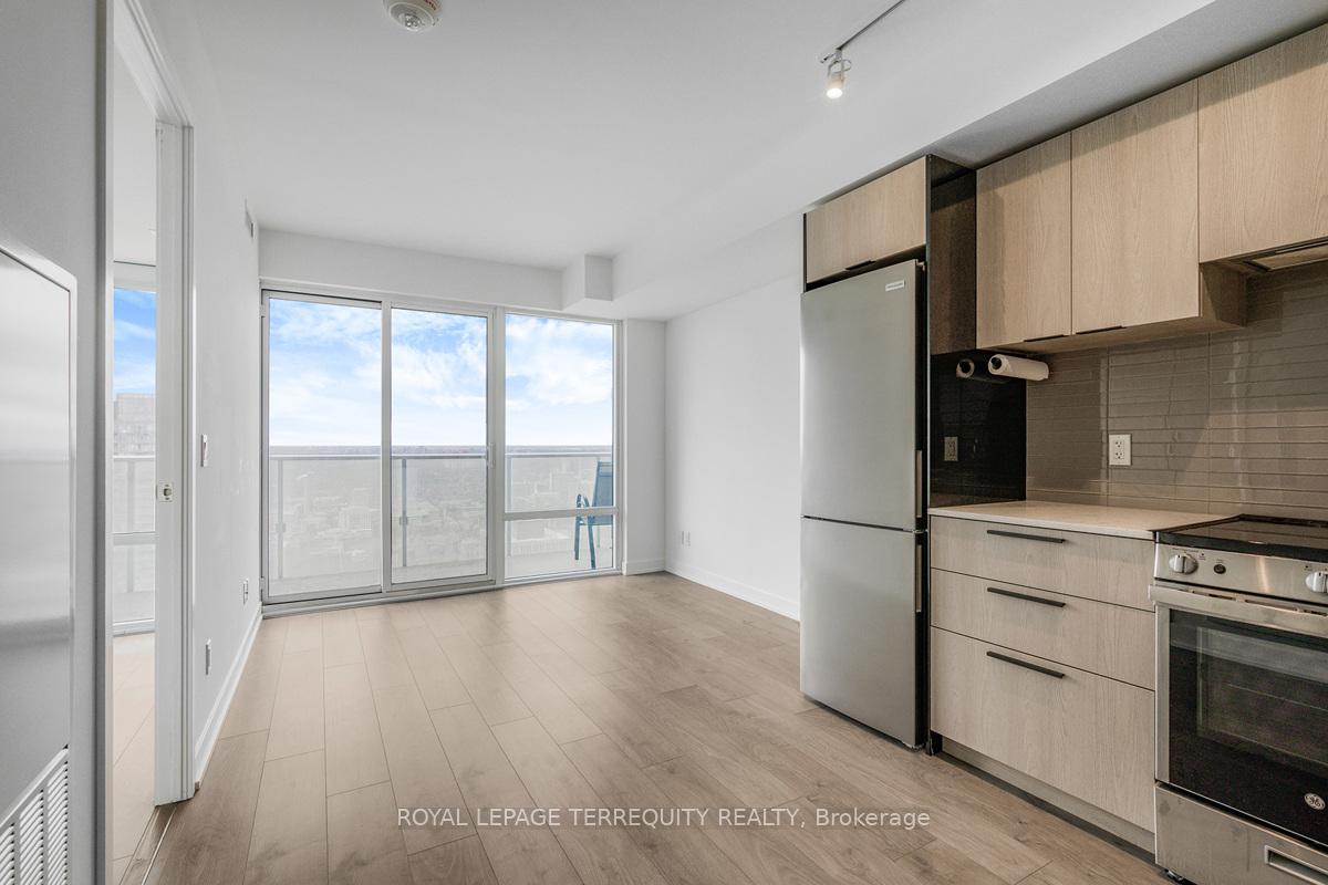 Photo 2 of Unit 4813, 501 Yonge Street, Toronto, Church-Yonge Corridor — HOMEH