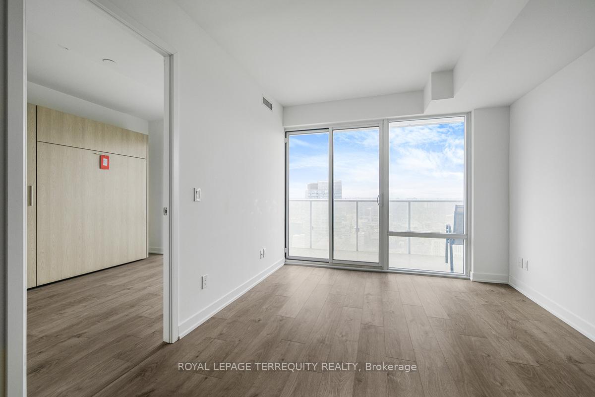 Photo 4 of Unit 4813, 501 Yonge Street, Toronto, Church-Yonge Corridor — HOMEH