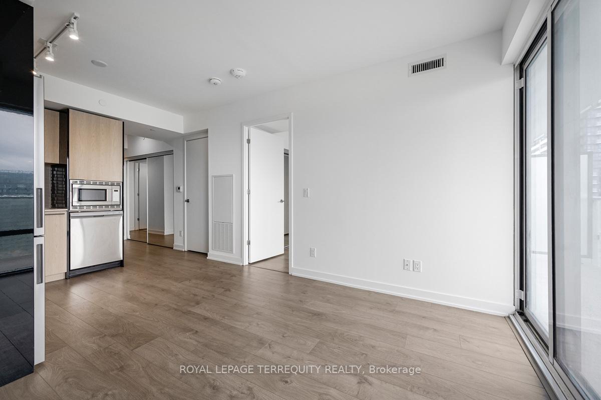 Photo 6 of Unit 4813, 501 Yonge Street, Toronto, Church-Yonge Corridor — HOMEH