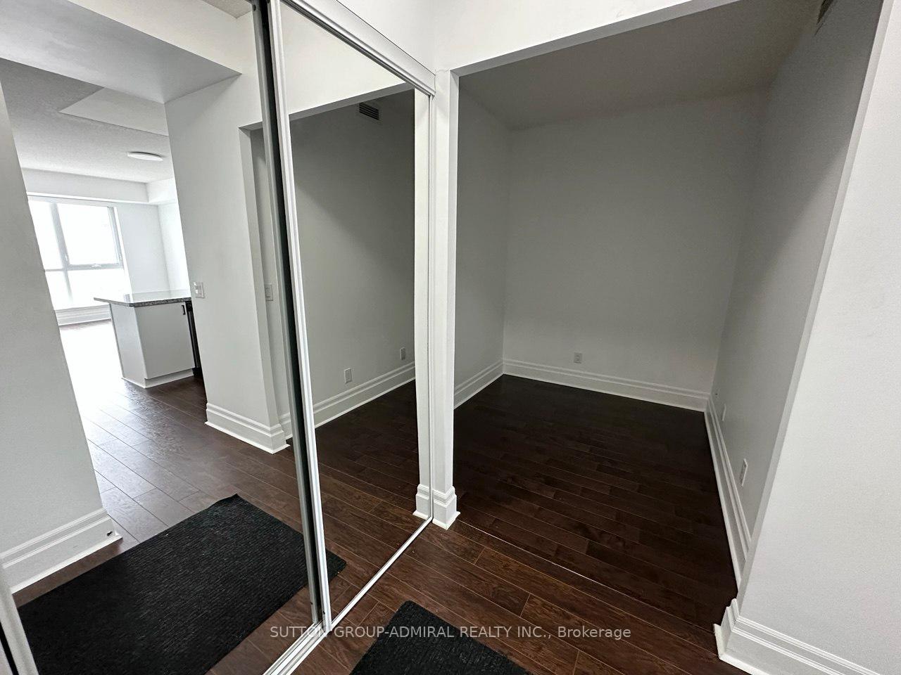 Photo 2 of Unit 408, 1 Upper Duke Crescent, Markham, Unionville — HOMEH