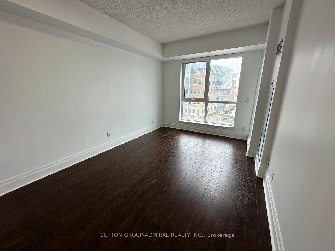Photo 6 of Unit 408, 1 Upper Duke Crescent, Markham, Unionville — HOMEH