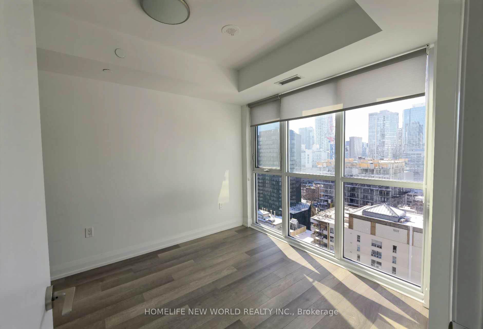 Photo 4 of Unit 2406, 77 Mutual Street, Toronto, Church-Yonge Corridor — HOMEH