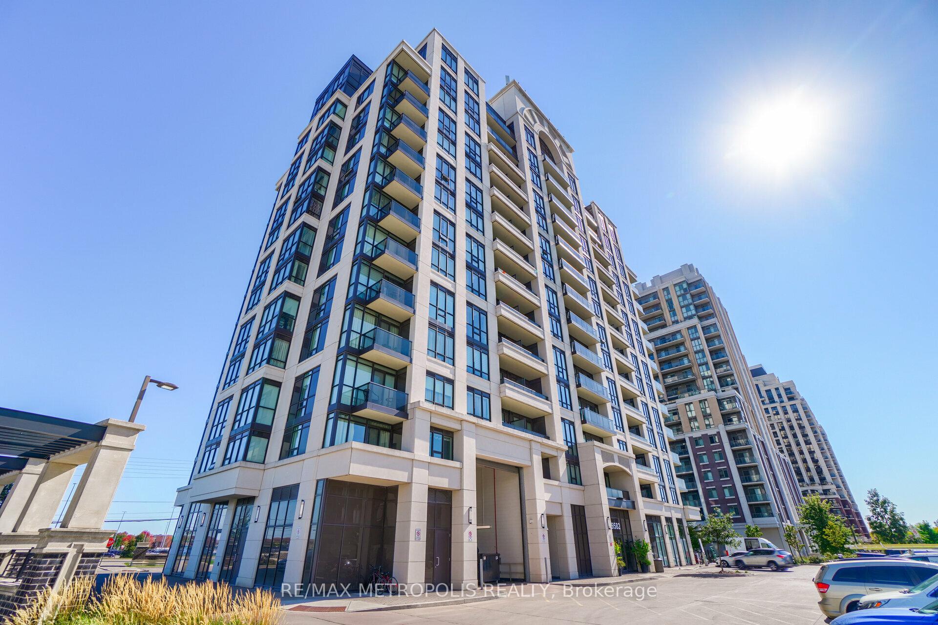Front of Unit 816, 9582 Markham Road