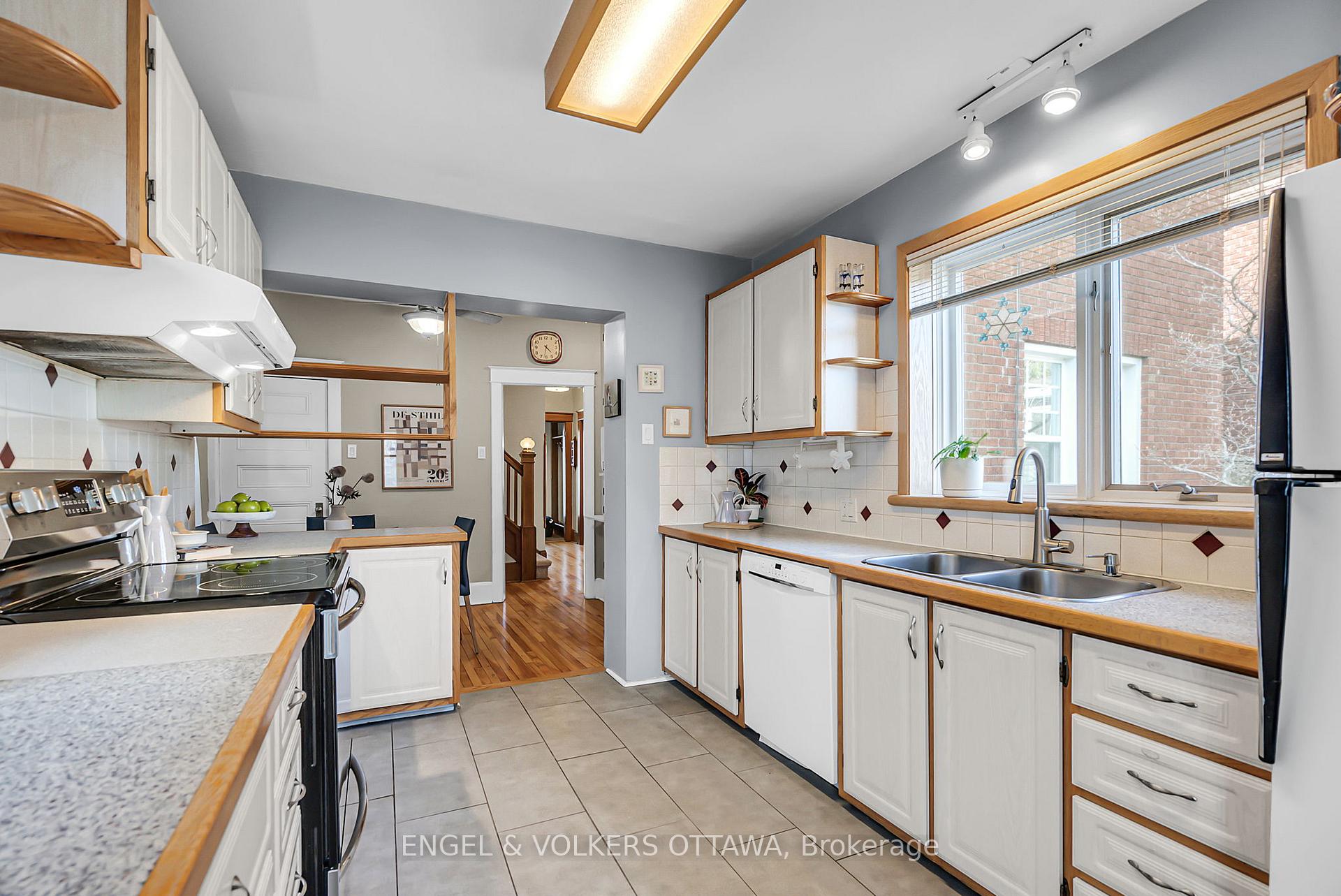 Photo 13 of 224 Powell Avenue, Ottawa, Glebe — HOMEH