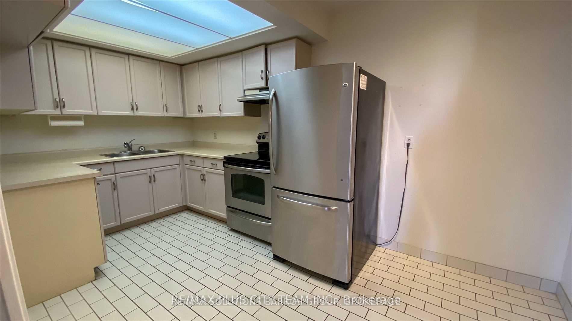 Photo 3 of Unit 305, 205 Wynford Drive, Toronto, Flemingdon Park — HOMEH
