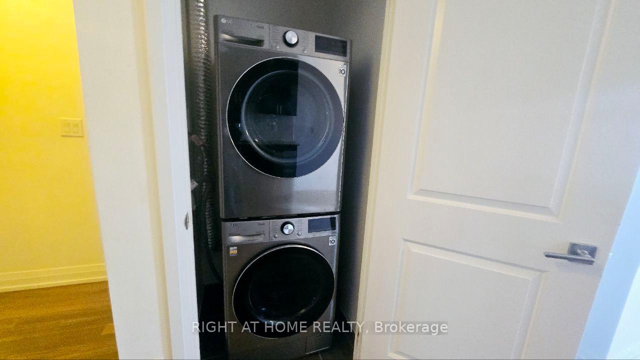 Photo 15 of Unit 506, 7167 Yonge Street, Markham, Grandview — HOMEH