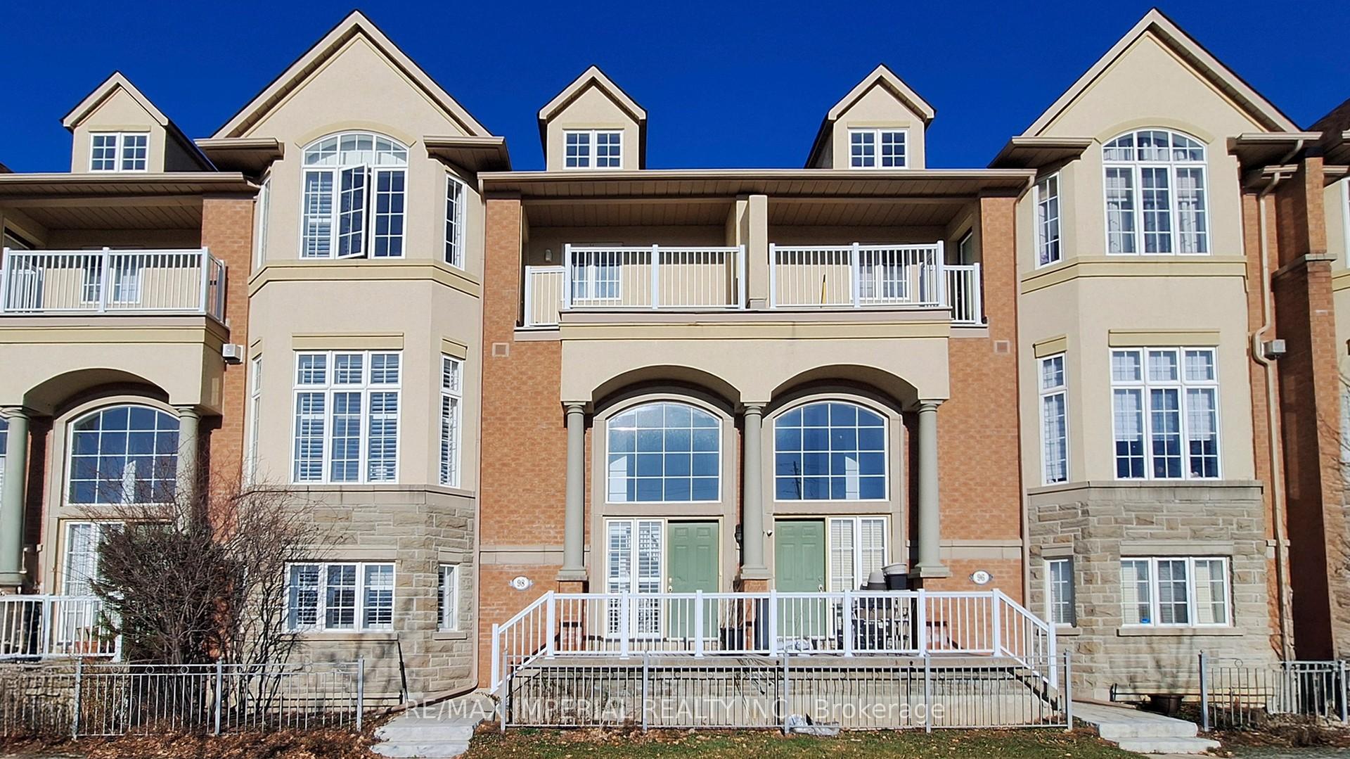 Photo 1 of 98 Legends Way, Markham, Unionville — HOMEH