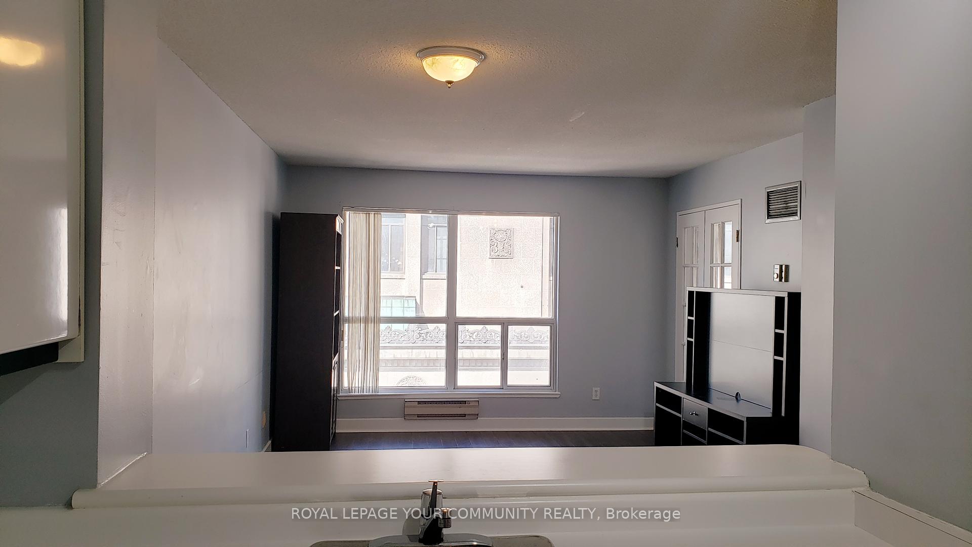 Photo 2 of Unit 1409, 7 Carlton Street, Toronto, Church-Yonge Corridor — HOMEH