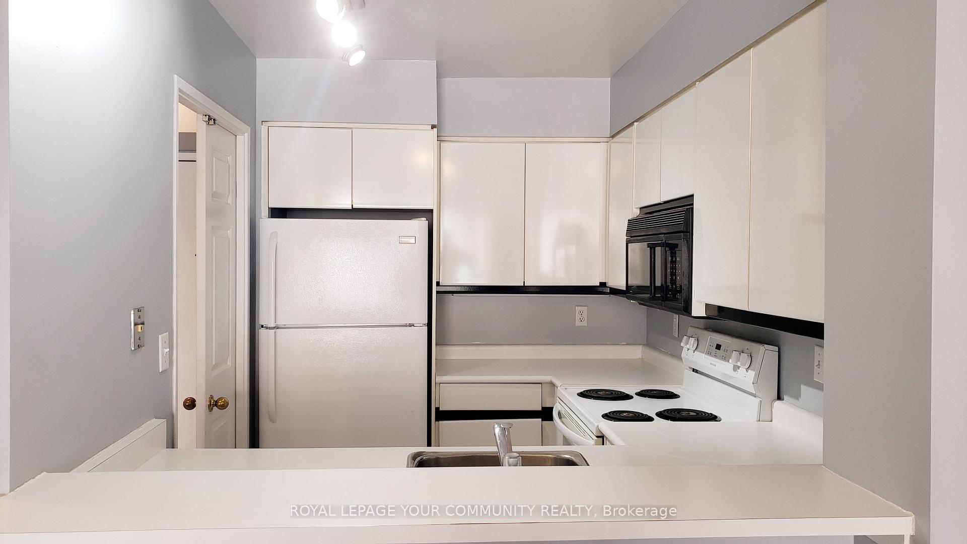 Photo 7 of Unit 1409, 7 Carlton Street, Toronto, Church-Yonge Corridor — HOMEH