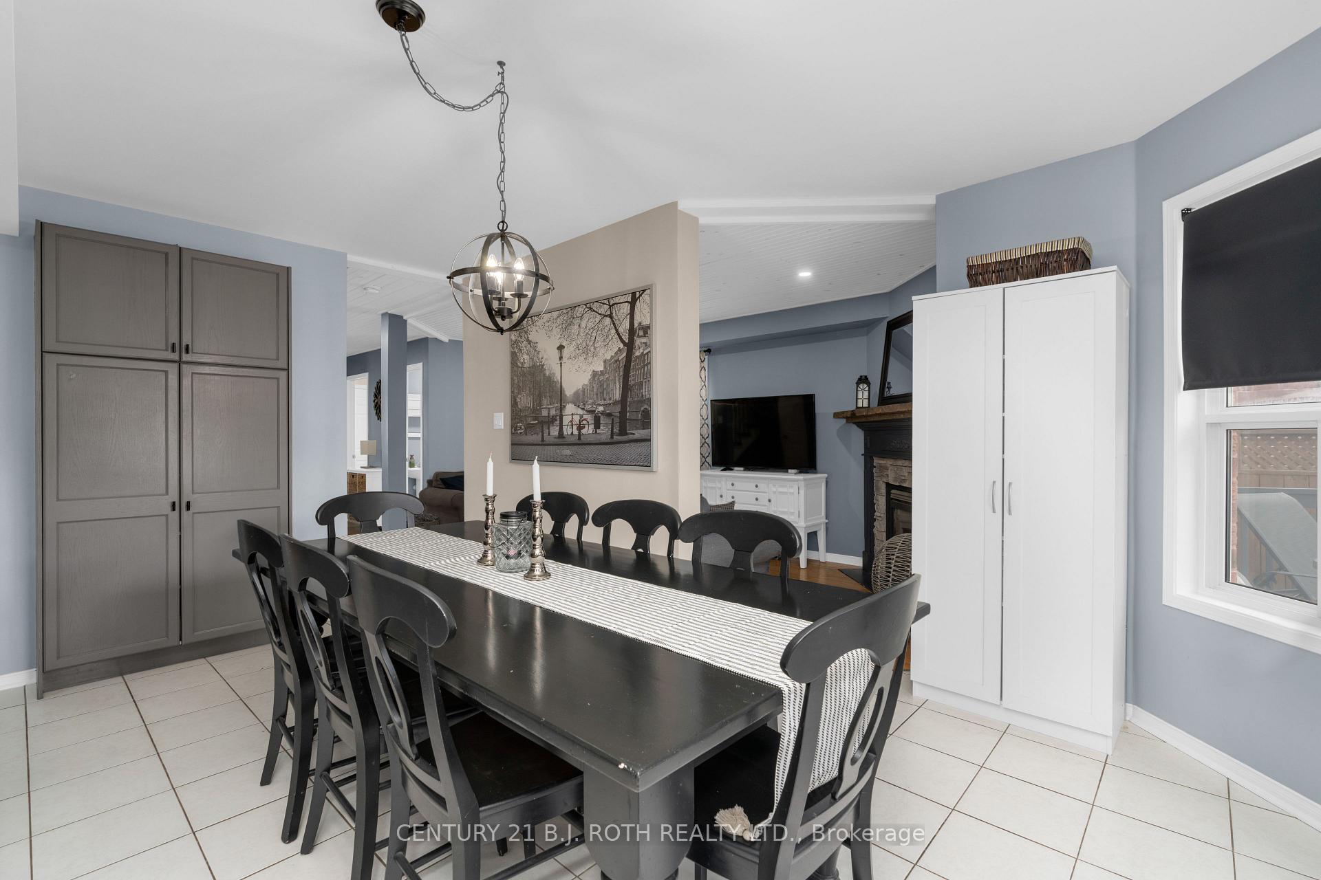 Photo 14 of 20 Bear Creek Drive, Barrie, Holly — HOMEH