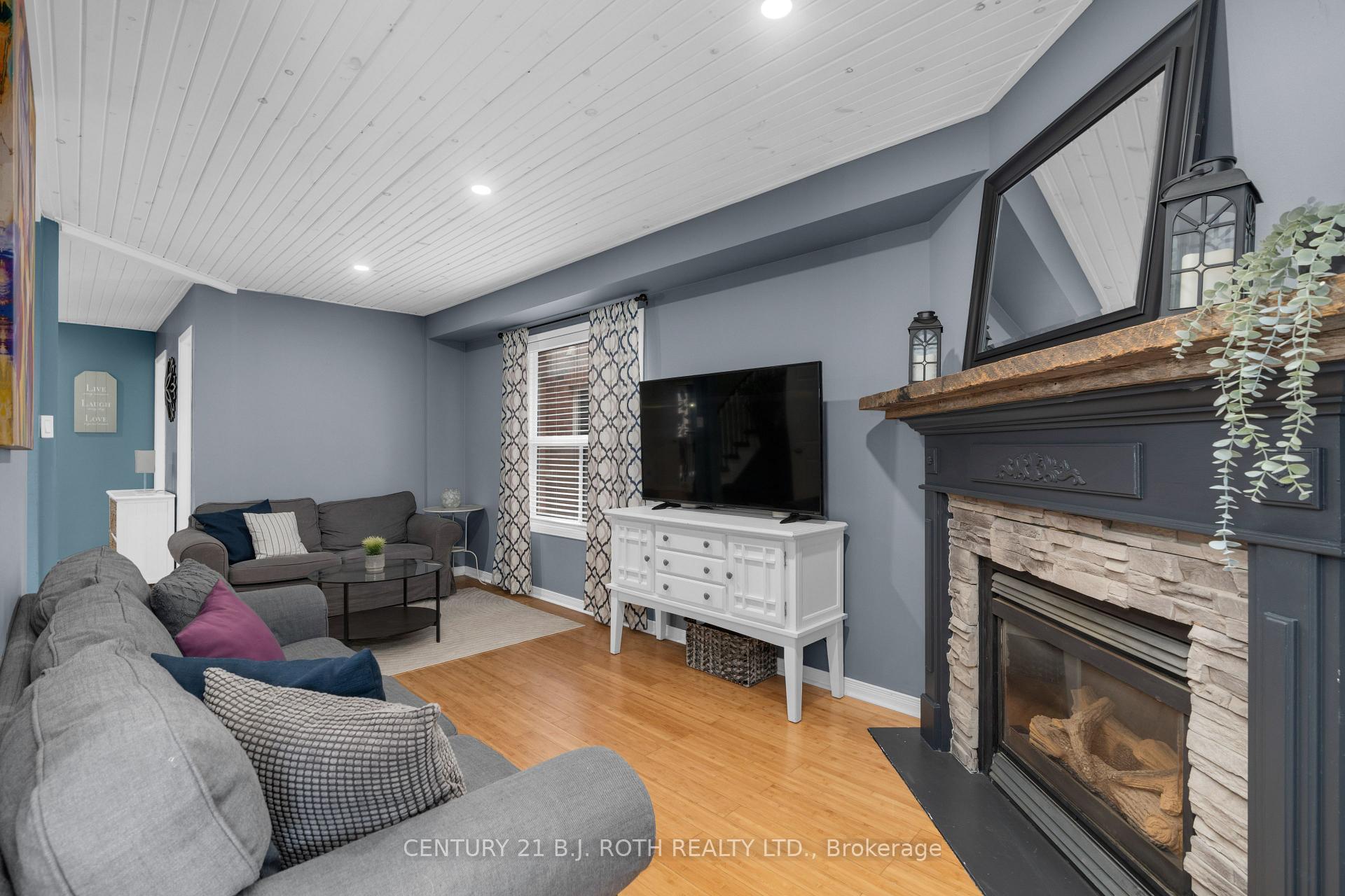 Photo 15 of 20 Bear Creek Drive, Barrie, Holly — HOMEH