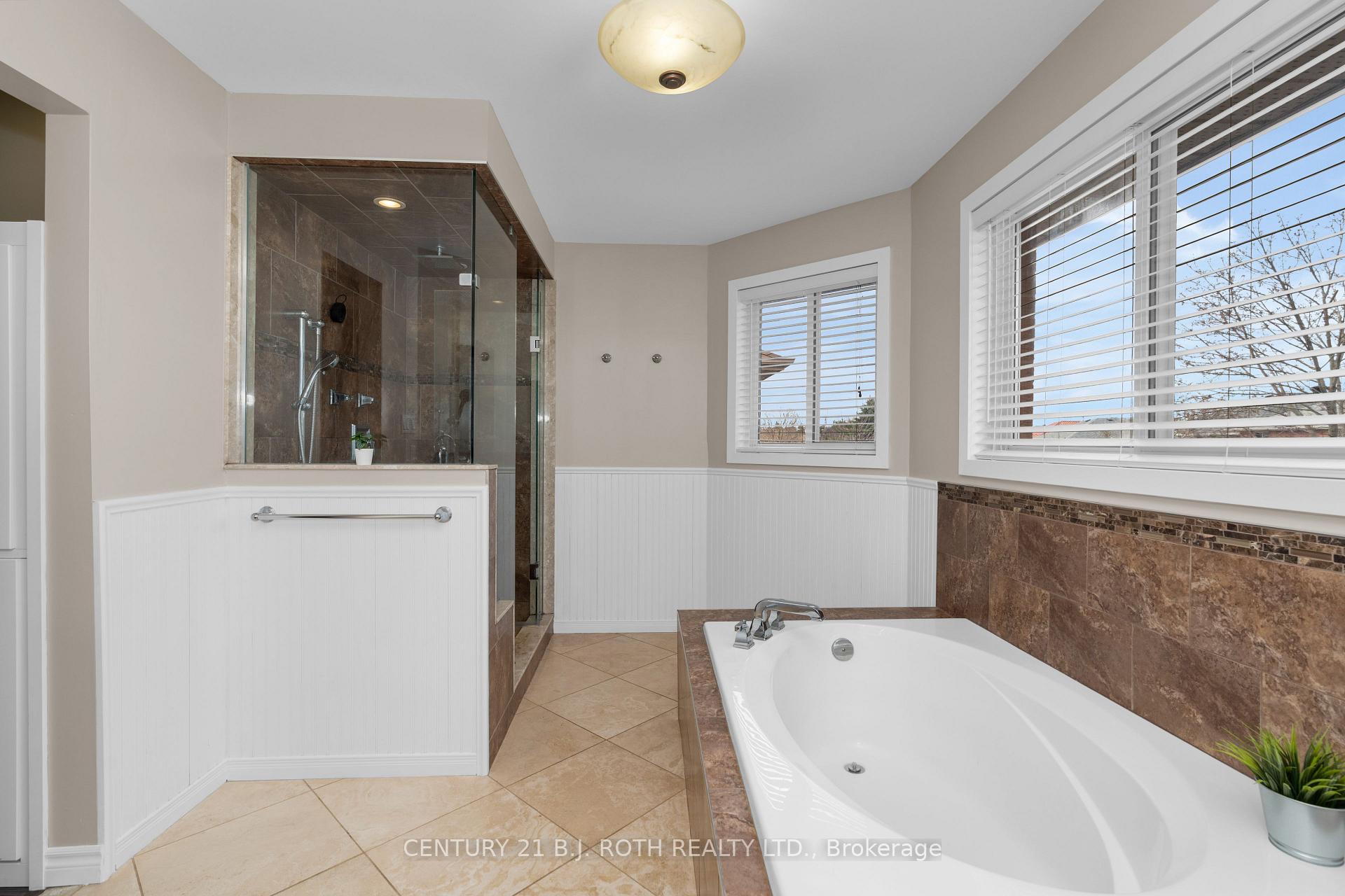 Photo 24 of 20 Bear Creek Drive, Barrie, Holly — HOMEH
