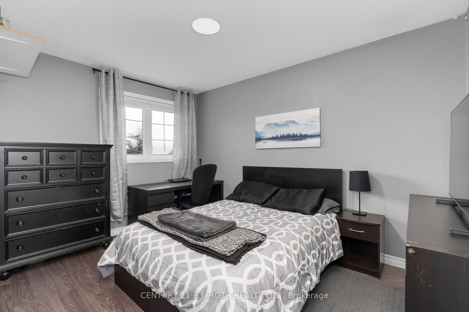 Photo 31 of 20 Bear Creek Drive, Barrie, Holly — HOMEH