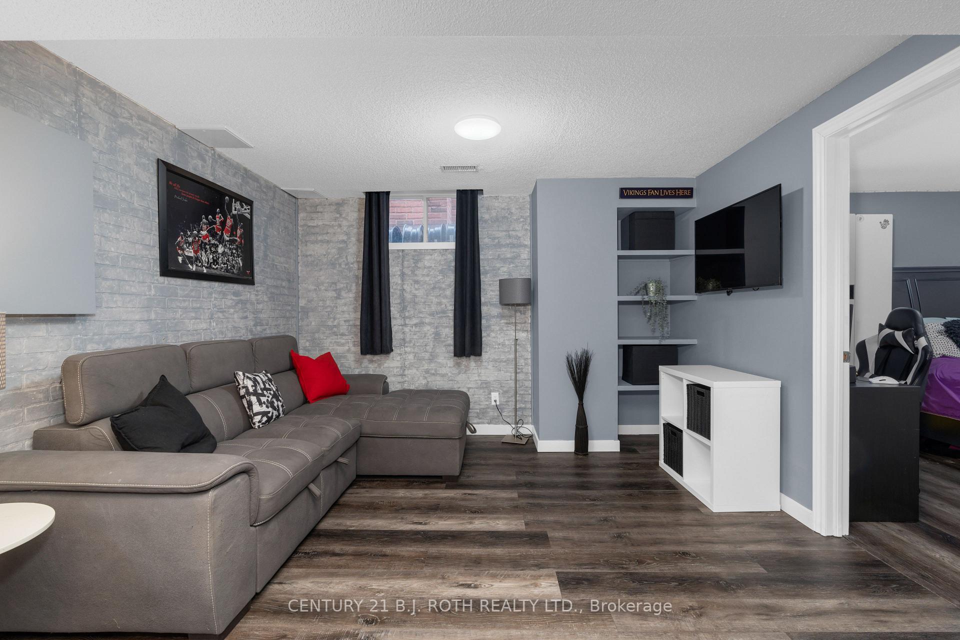Photo 34 of 20 Bear Creek Drive, Barrie, Holly — HOMEH