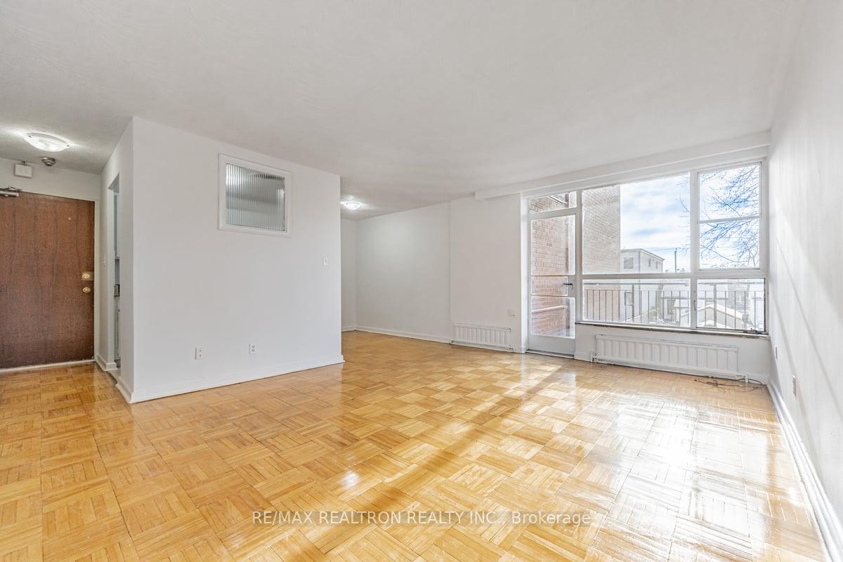 Photo 13 of Unit 107, 165 Cosburn Avenue E, Toronto, Danforth Village-East York — HOMEH