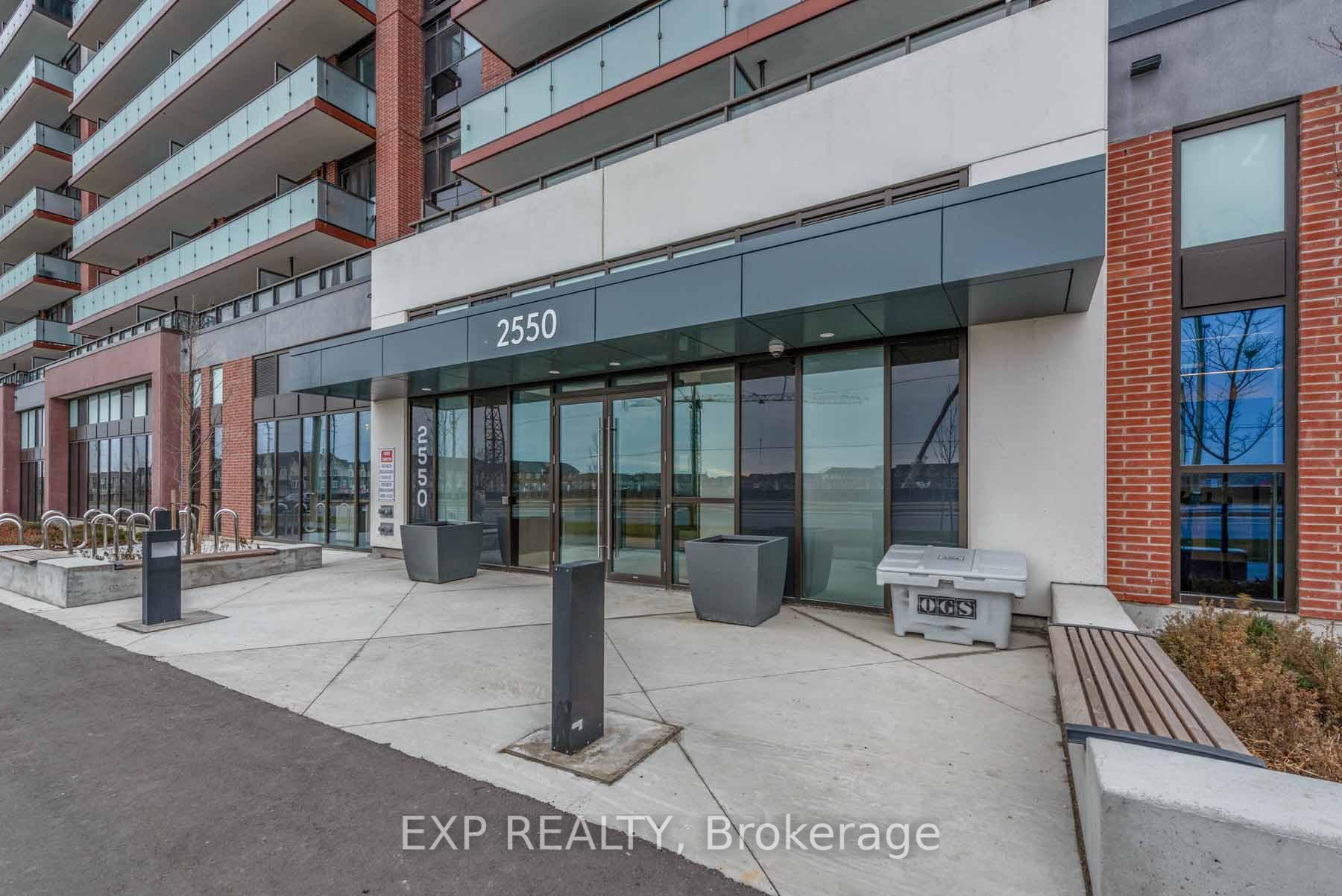 Photo 2 of Unit 2016, 2550 Simcoe Street N, Oshawa, Windfields — HOMEH