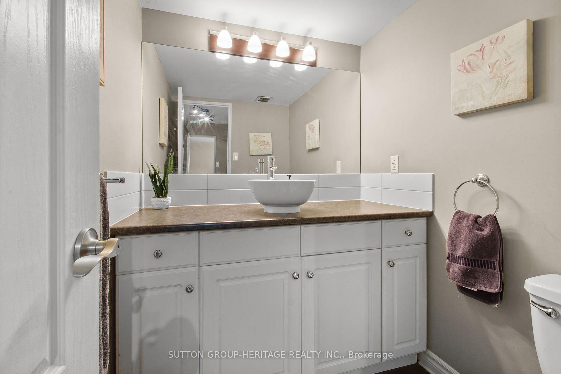 Photo 11 of Unit 706, 1 Royal Orchard Boulevard, Markham, Royal Orchard — HOMEH