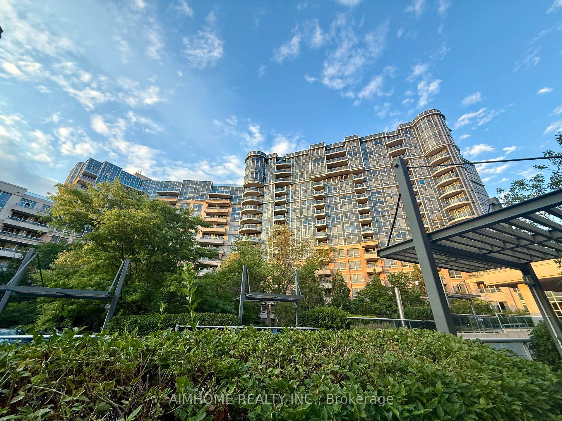 Photo 2 of Unit 1218, 33 Cox Boulevard, Markham, Unionville — HOMEH