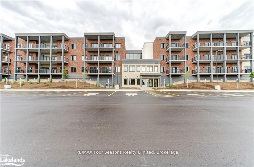 Photo 10 of Unit 401, 121 Mary Street, Clearview, Creemore — HOMEH