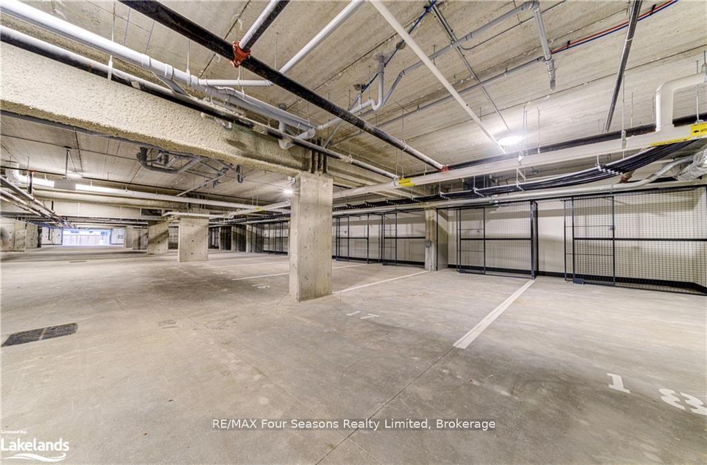 Photo 13 of Unit 401, 121 Mary Street, Clearview, Creemore — HOMEH