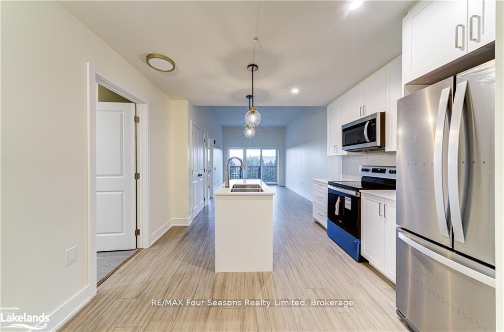 Photo 18 of Unit 401, 121 Mary Street, Clearview, Creemore — HOMEH