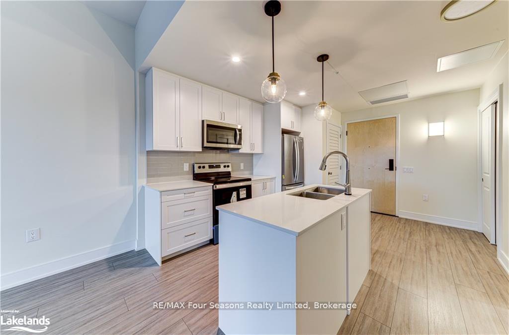 Photo 22 of Unit 401, 121 Mary Street, Clearview, Creemore — HOMEH