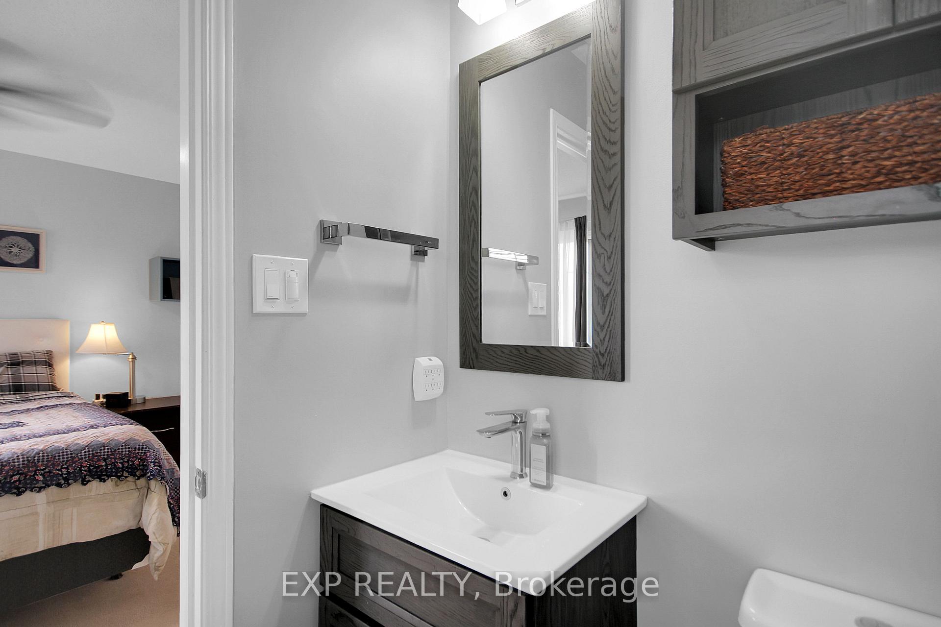 Photo 17 of 4301 Owl Valley Drive, Ottawa, Riverside South/Gloucester Glen — HOMEH