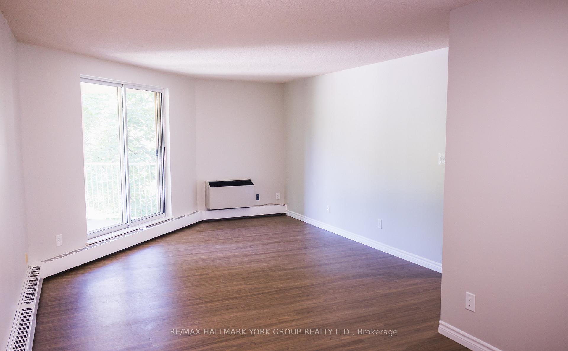 Photo 3 of Unit 406, 260 Leacock Drive, Barrie, Letitia Heights — HOMEH