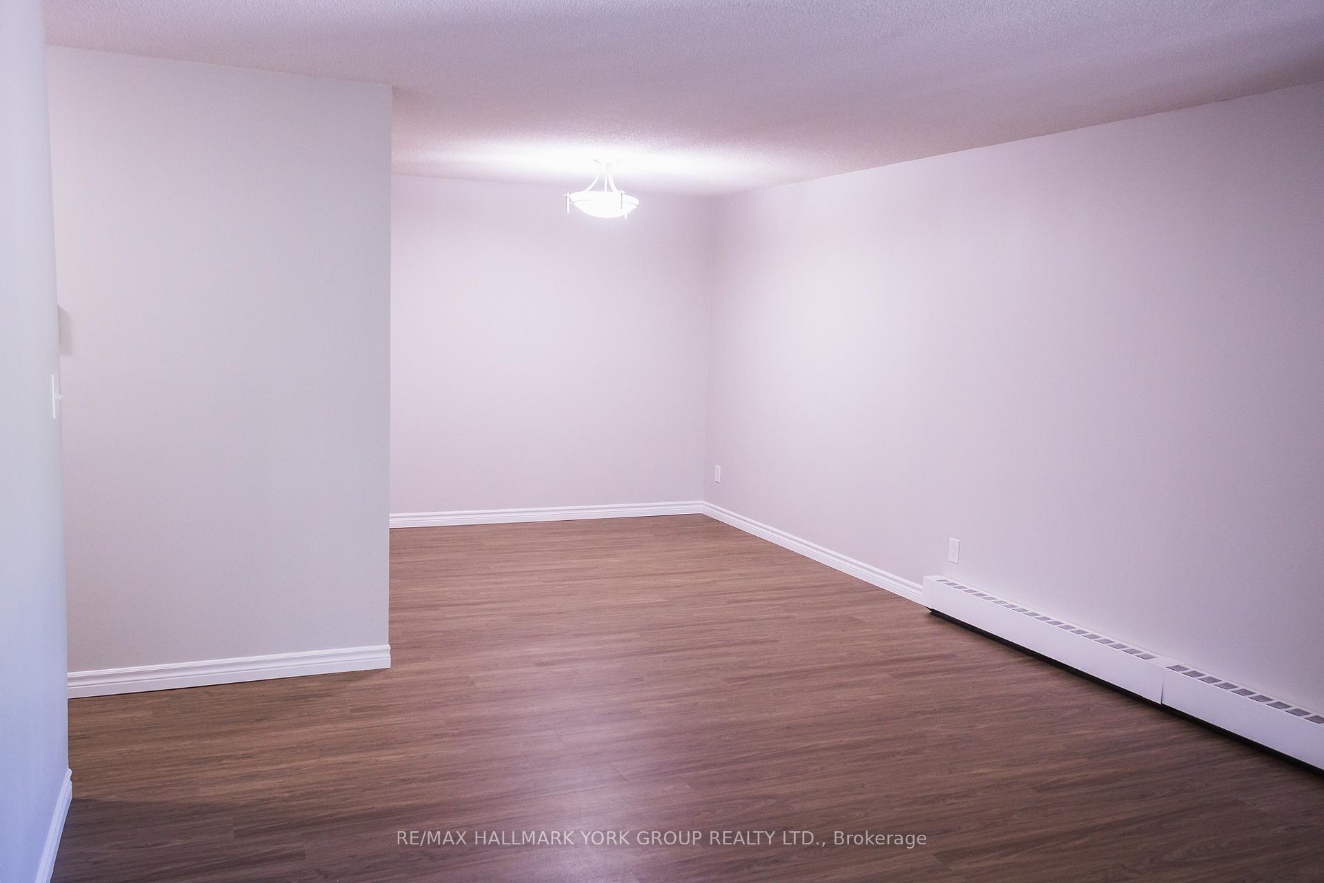 Photo 4 of Unit 406, 260 Leacock Drive, Barrie, Letitia Heights — HOMEH