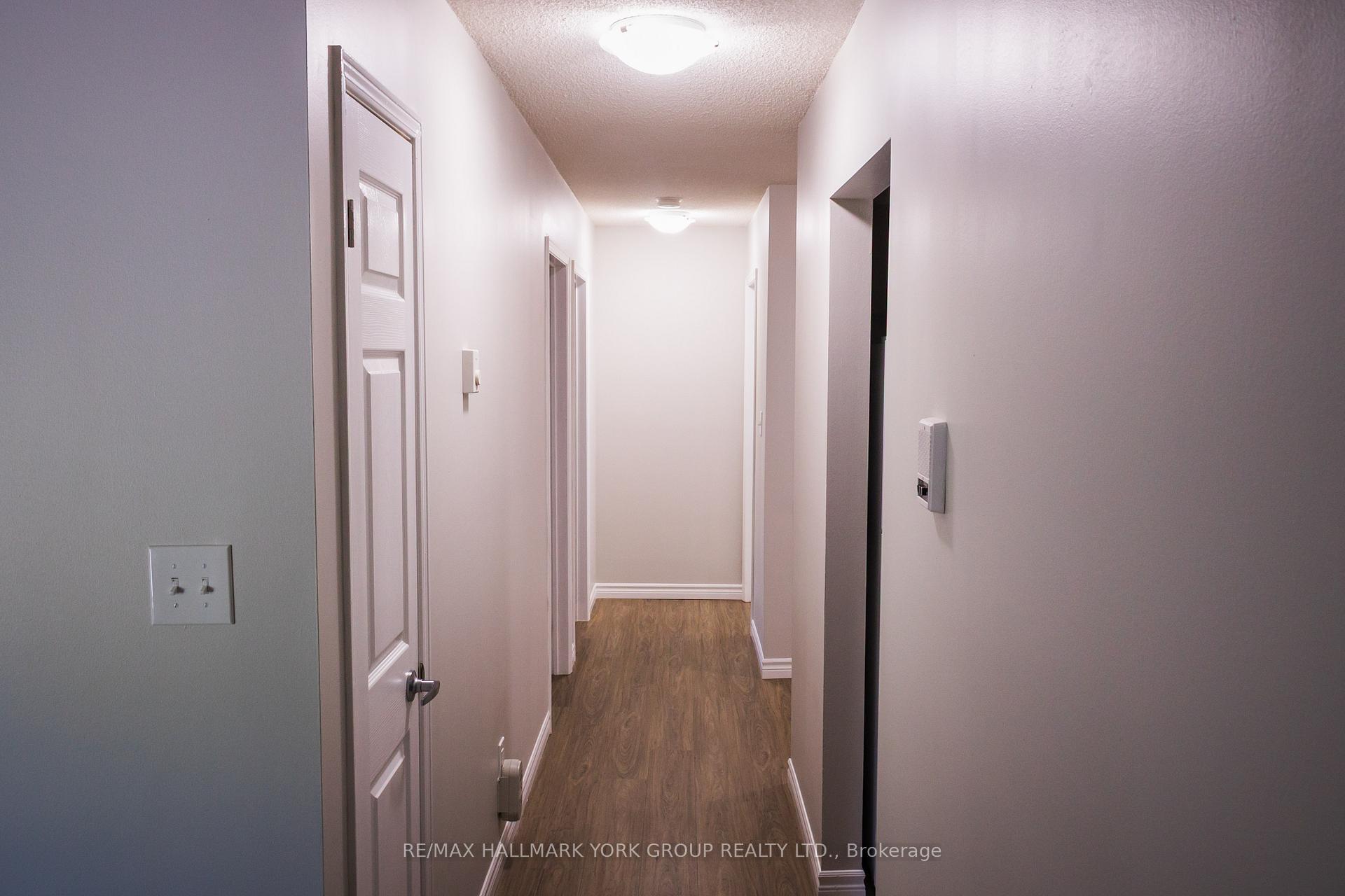 Photo 8 of Unit 406, 260 Leacock Drive, Barrie, Letitia Heights — HOMEH