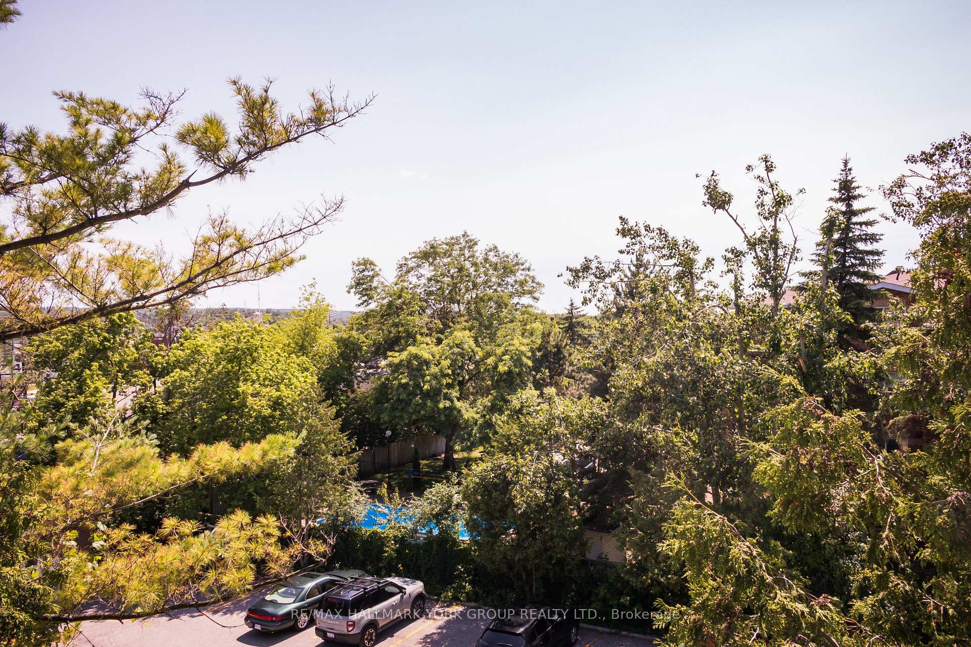 Photo 24 of Unit M14, 141 Edgehill Drive, Barrie, Letitia Heights — HOMEH