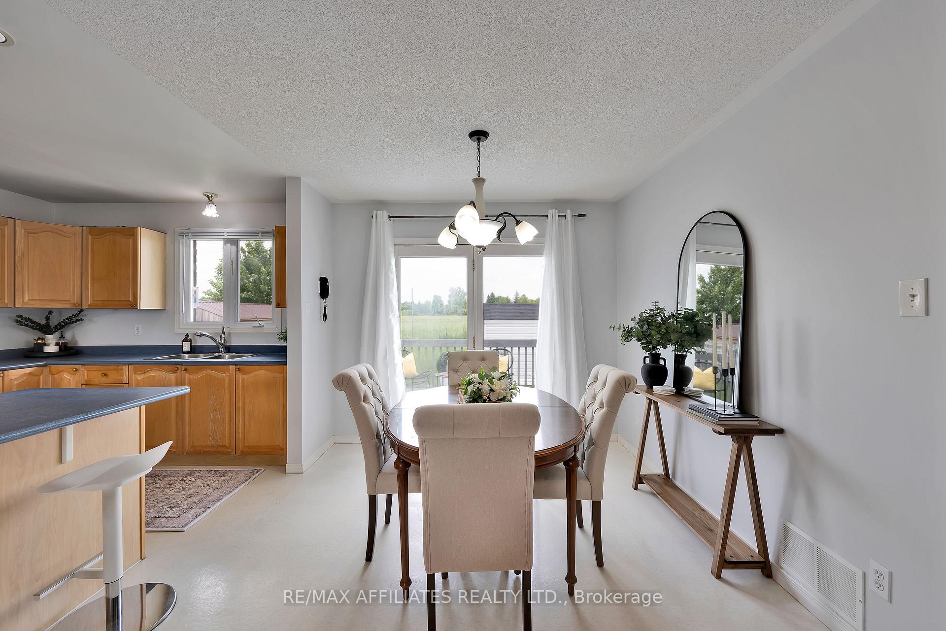 Photo 14 of 5210 Meadowland Drive W, Edwardsburgh/Cardinal, Town of Cardinal — HOMEH