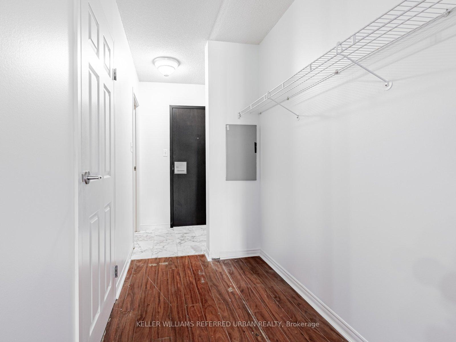 Photo 5 of Unit 907, 25 The Esplanade, Toronto, Waterfront Communities — HOMEH