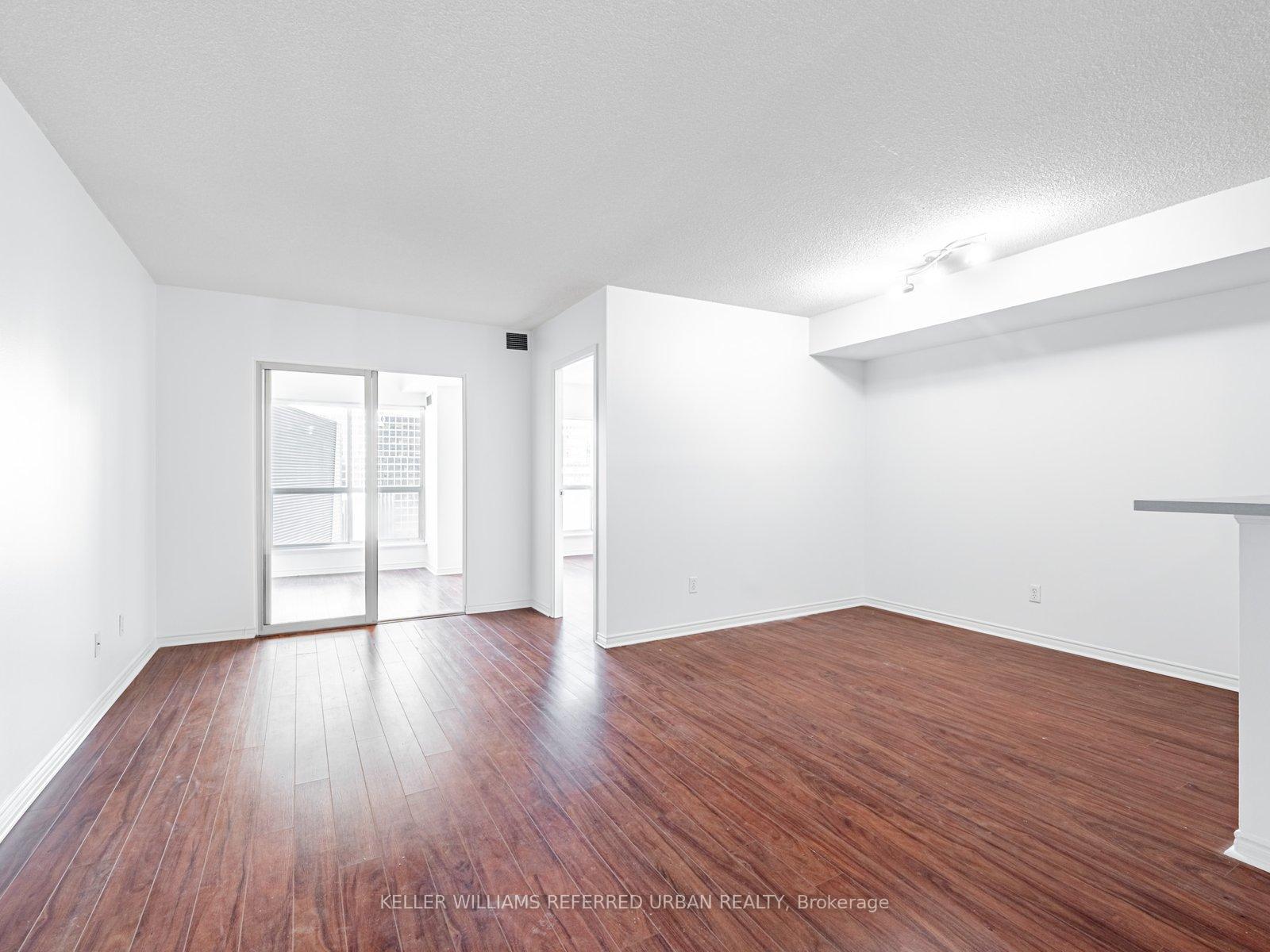 Photo 7 of Unit 907, 25 The Esplanade, Toronto, Waterfront Communities — HOMEH