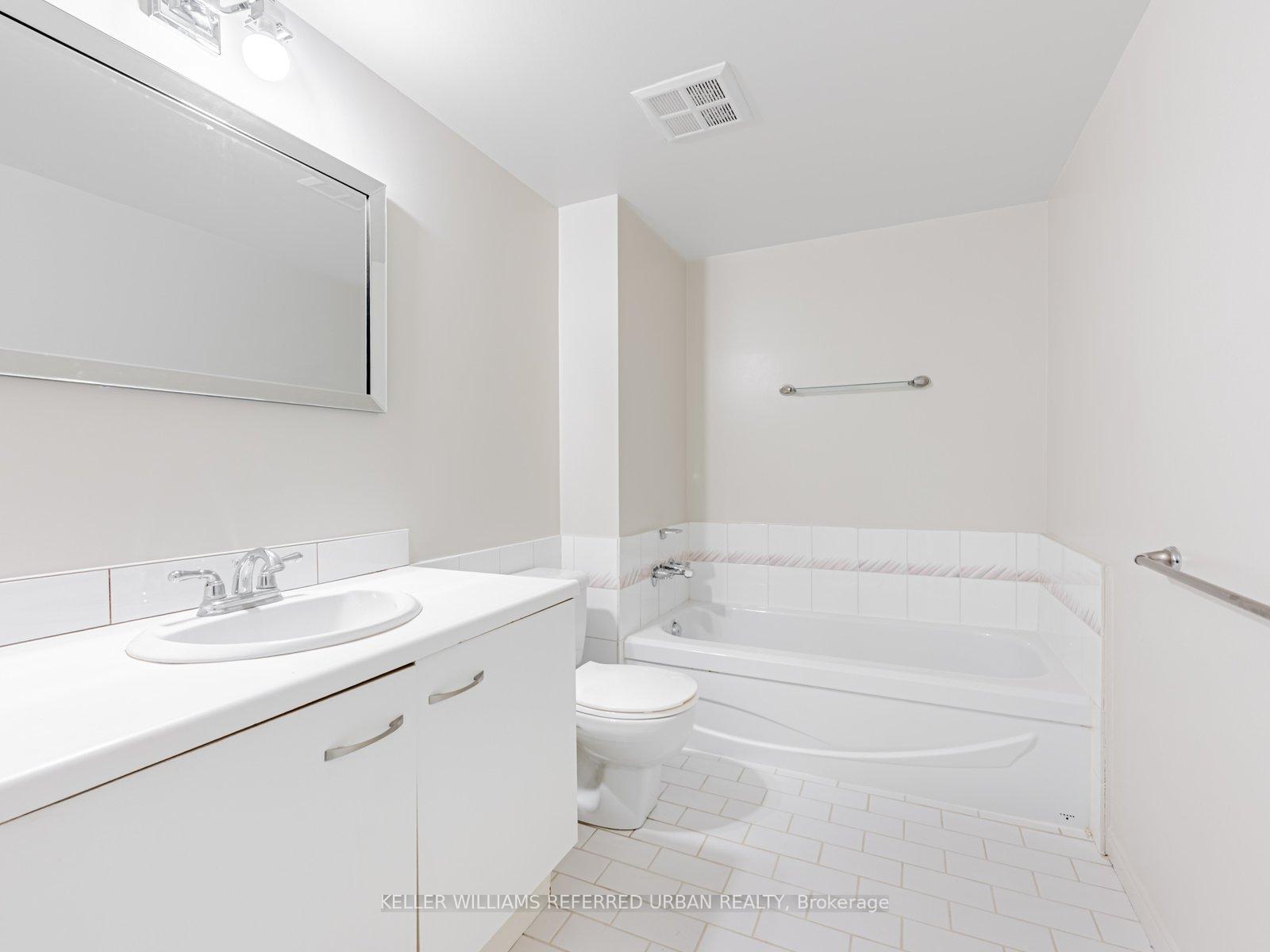 Photo 43 of Unit 907, 25 The Esplanade, Toronto, Waterfront Communities — HOMEH