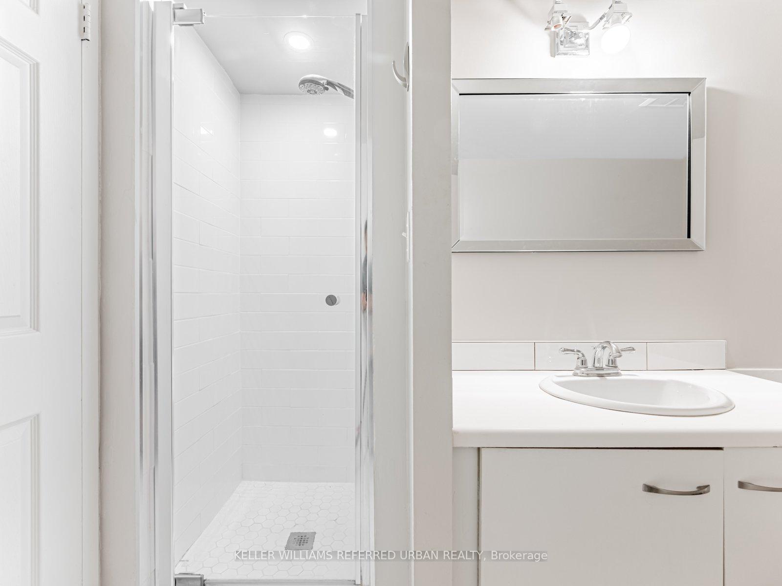 Photo 44 of Unit 907, 25 The Esplanade, Toronto, Waterfront Communities — HOMEH