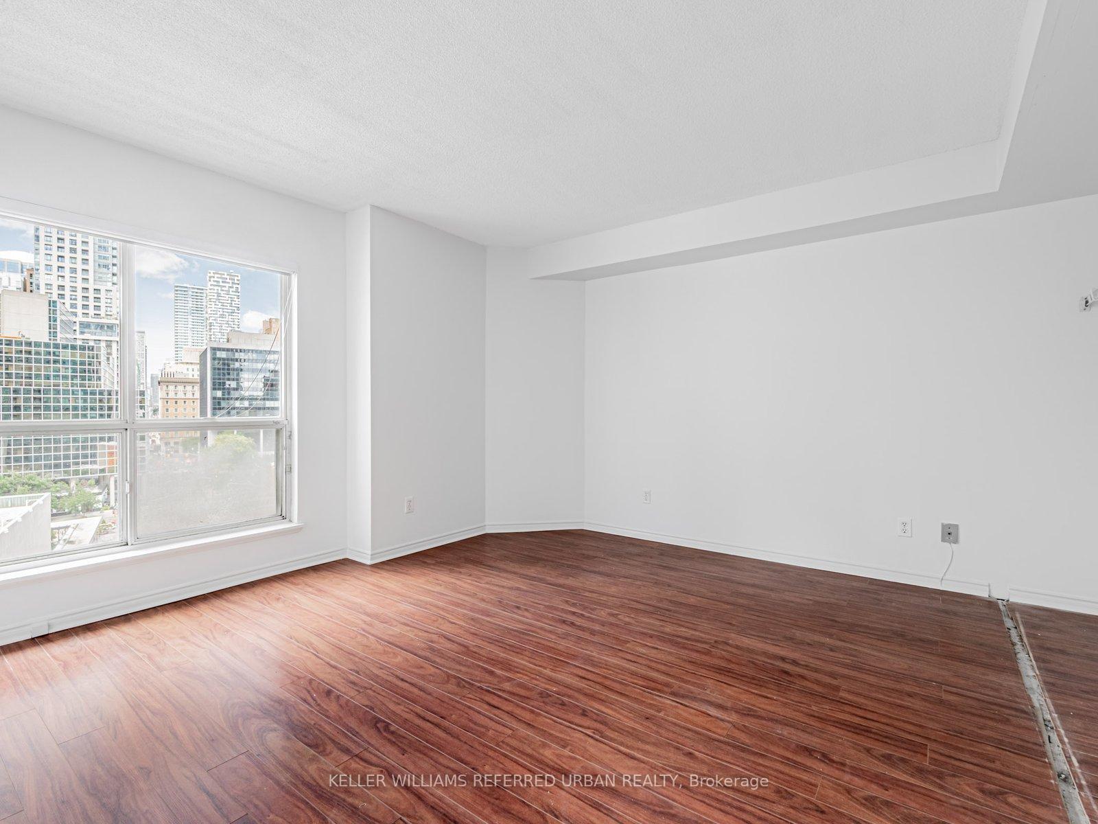 Photo 36 of Unit 907, 25 The Esplanade, Toronto, Waterfront Communities — HOMEH